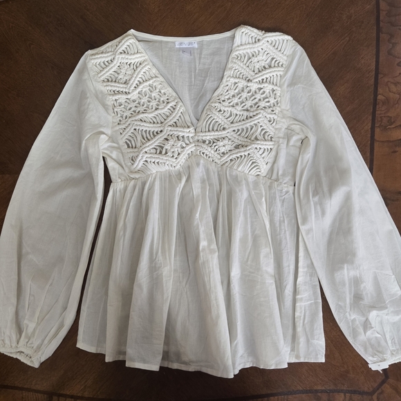VENUS (NWOT)White Embroidered Blouse.Sz 10 - Picture 2 of 10